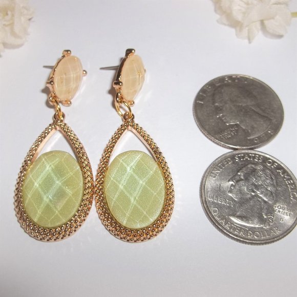 Pre-owned Earrings, Earrings, Yellow Green Gold Earrings, Green Earrings, 7675 - Picture 2 of 7